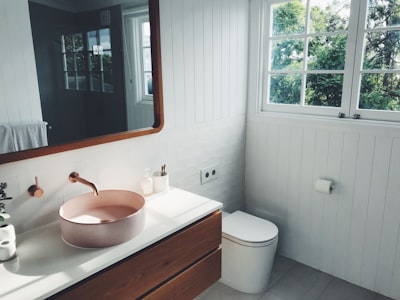 Transform Your Small Master Bathroom: Creative Ideas to Maximize Style and Space